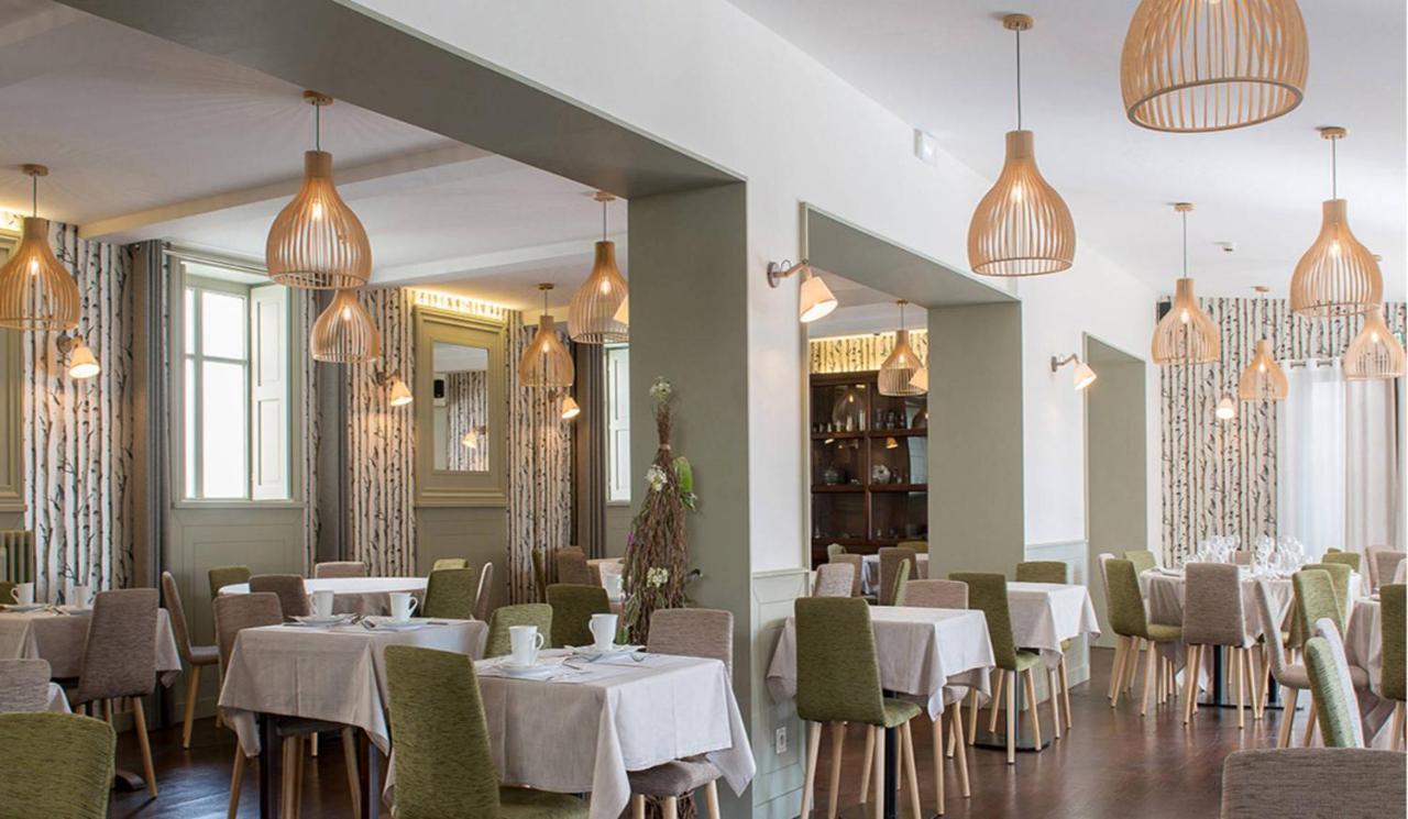 Logis Hotel Tante Yvonne & Son Restaurant Semi-Gastronomique - Lyon Nord Quincieux ภายนอก รูปภาพ