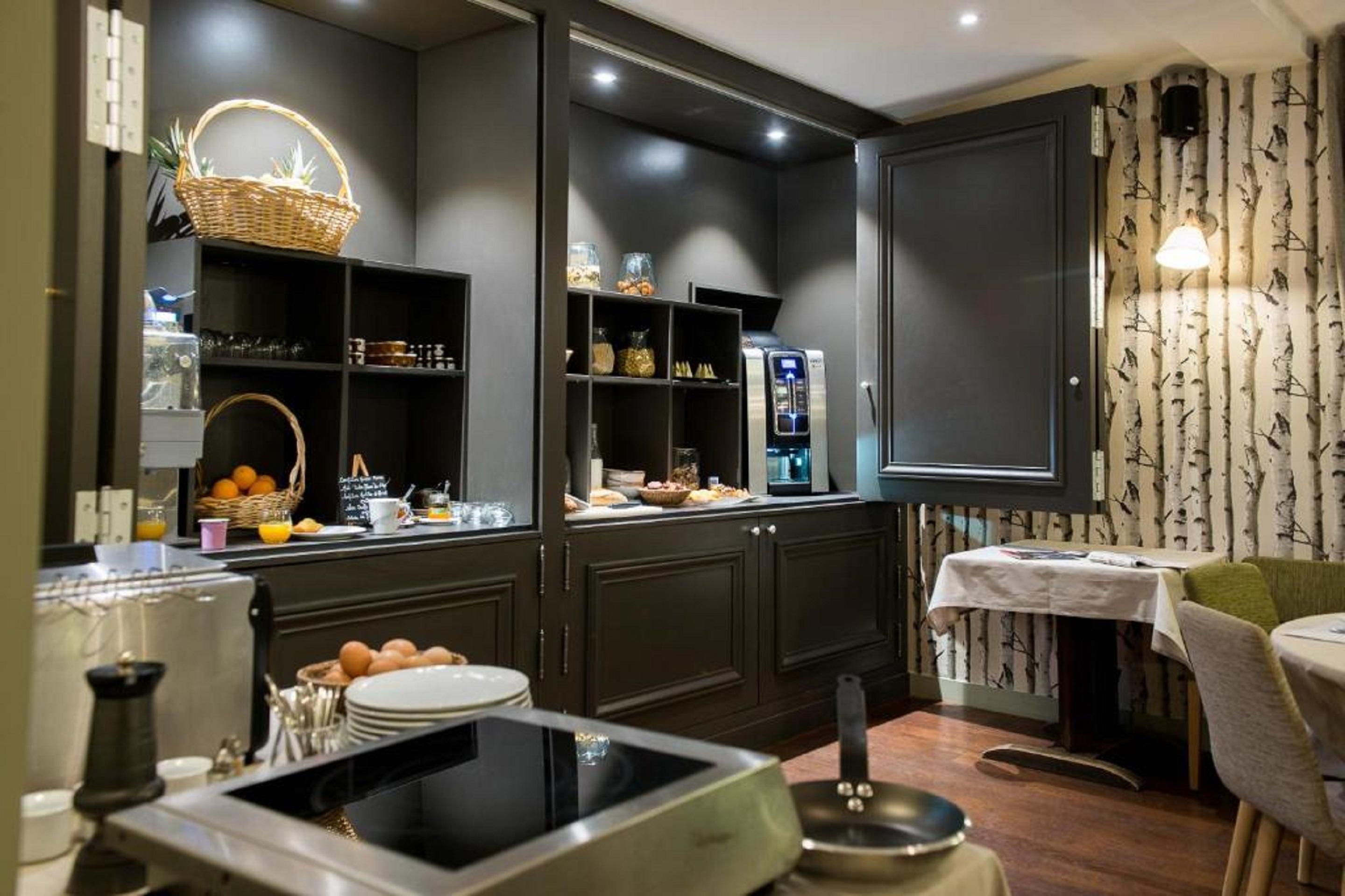 Logis Hotel Tante Yvonne & Son Restaurant Semi-Gastronomique - Lyon Nord Quincieux ภายนอก รูปภาพ