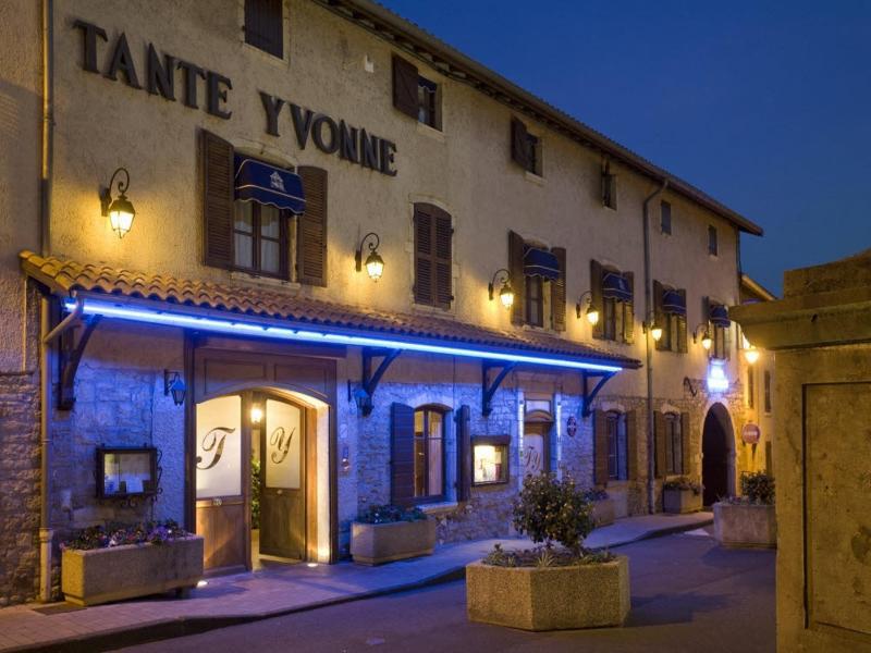 Logis Hotel Tante Yvonne & Son Restaurant Semi-Gastronomique - Lyon Nord Quincieux ภายนอก รูปภาพ