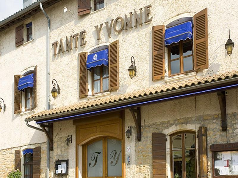 Logis Hotel Tante Yvonne & Son Restaurant Semi-Gastronomique - Lyon Nord Quincieux ภายนอก รูปภาพ
