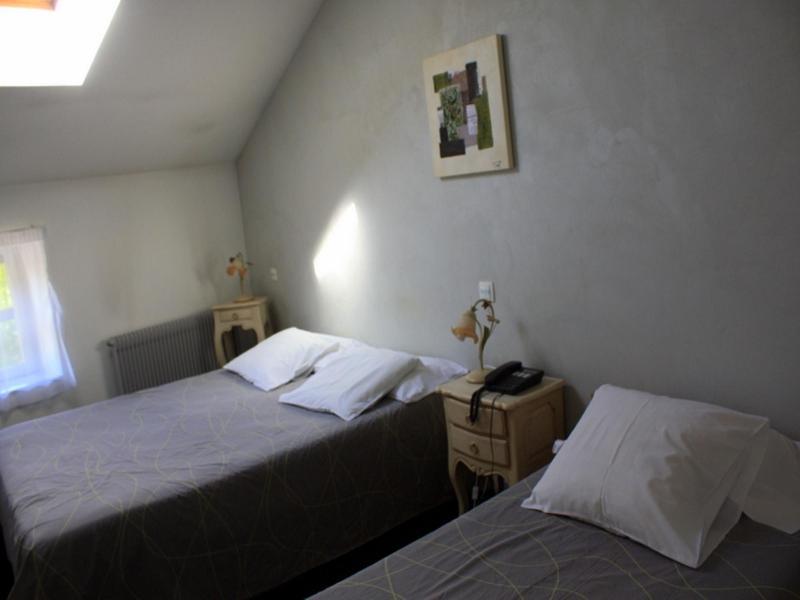 Logis Hotel Tante Yvonne & Son Restaurant Semi-Gastronomique - Lyon Nord Quincieux ภายนอก รูปภาพ