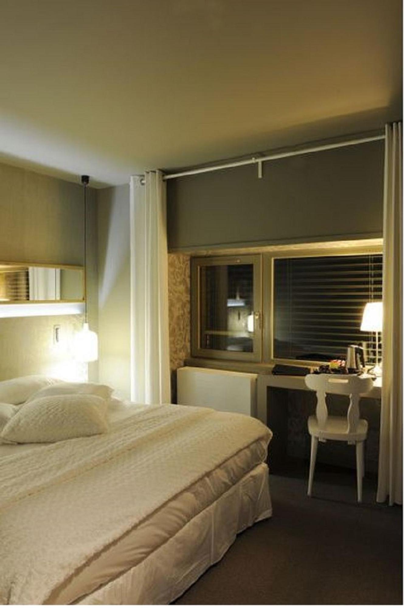 Logis Hotel Tante Yvonne & Son Restaurant Semi-Gastronomique - Lyon Nord Quincieux ห้อง รูปภาพ